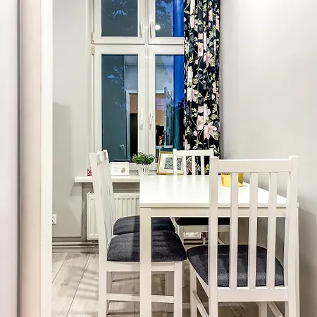 Mieszkanie Centrum Gorka 8 Homestay
